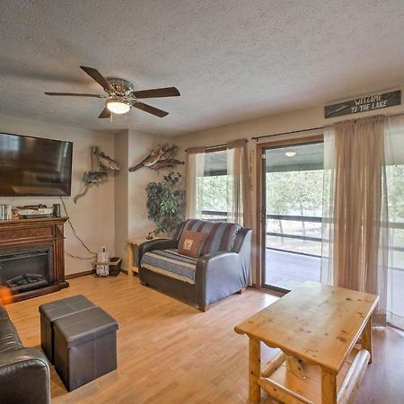 Lakefront Table Rock Home With Fire Pit! Golden エクステリア 写真
