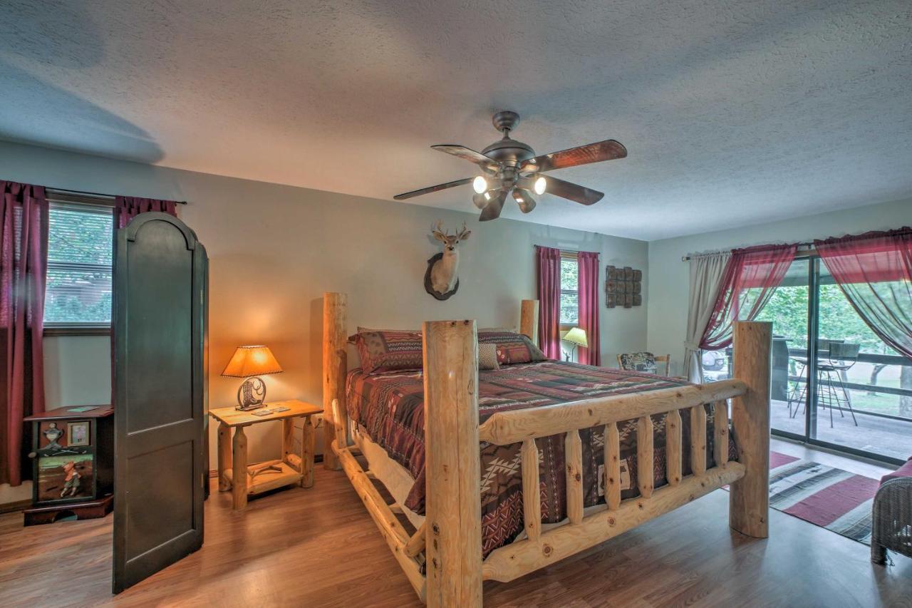 Lakefront Table Rock Home With Fire Pit! Golden エクステリア 写真