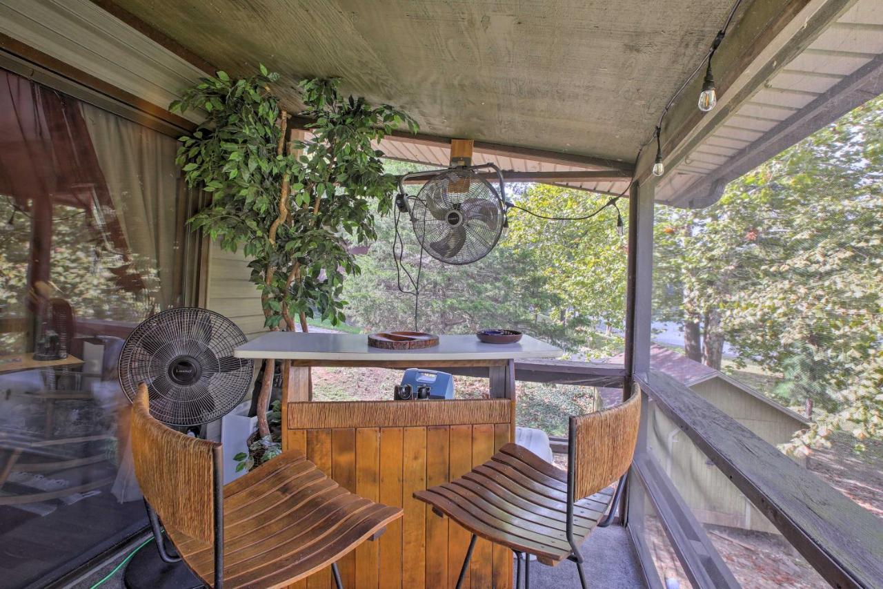 Lakefront Table Rock Home With Fire Pit! Golden エクステリア 写真